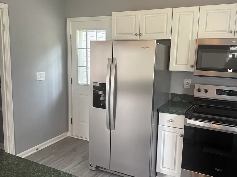 318 Worthington Cir — Photo 11
