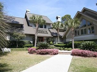 33 Ribaut Dr, Hilton Head Island, SC 29926