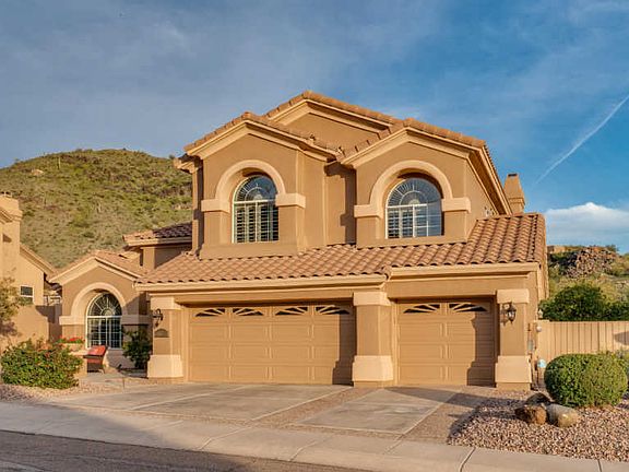 3rd image of 1407 E Desert Broom Way