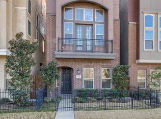 1348 Arch Pl, Dallas, TX 75215