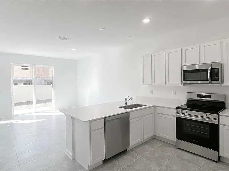 2562 Skyline Loop — Photo 5