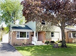 626 E Clarendon Ave, Arlington Heights, IL