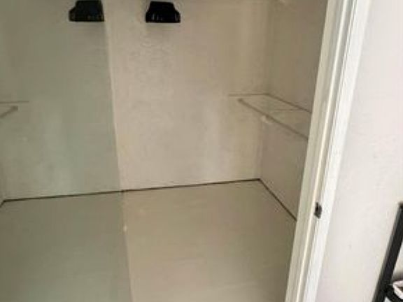 3rd image of 24572 Rutherford Rd