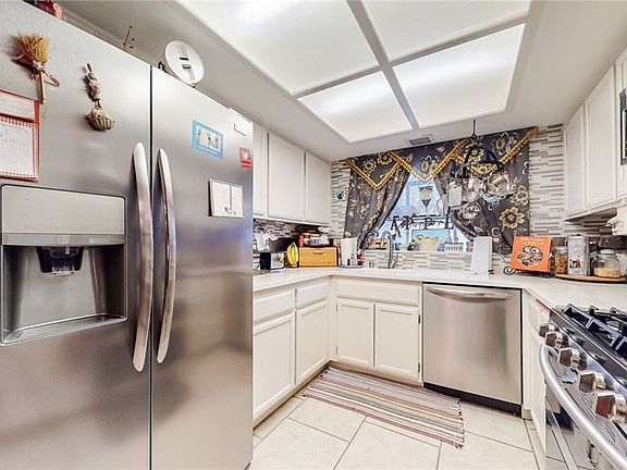 5th image of 426 W Avenue J5 Unit 26
