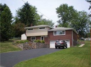 1375 Berryman Ave, Bethel Park, PA