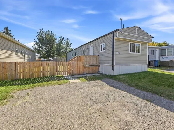 5344 76th St #330, Red Deer, AB T4P 2A6