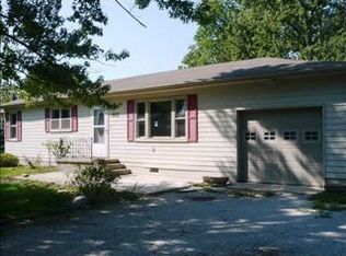 302 E Pierce St, Whitestown, IN 46075