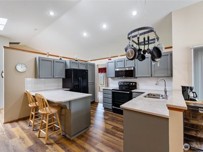 402 S 32nd Place, Mount Vernon, WA, 98274