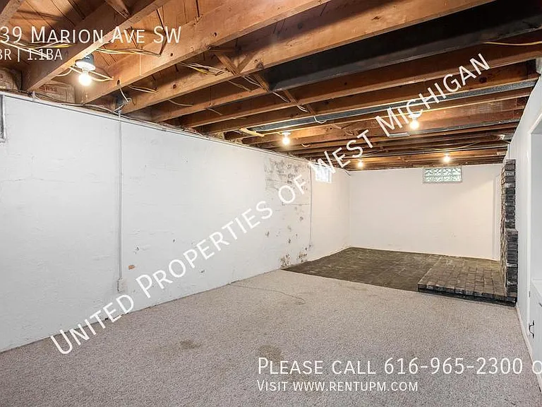 239 Marion Ave SW — Photo 13