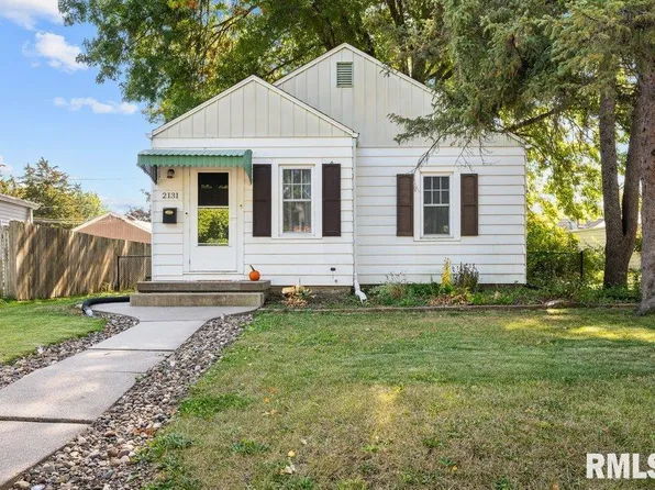 2131 W 18th St, Davenport, IA 52804