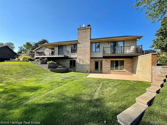 2nd image of 9721 Daleview Dr