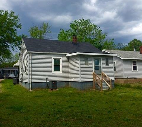 3rd image of 515 Palmetto Ave