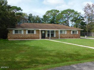 21 Davis Bayou Cres, Ocean Springs, MS 39564