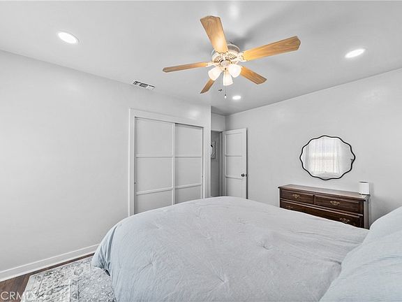 4th image of 741 E Granada Ct