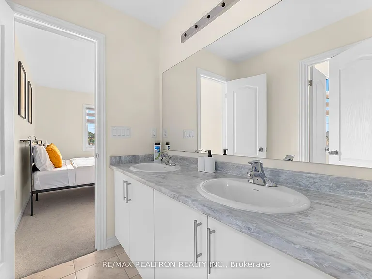 2 Heather Fullerton Ave — Photo 42
