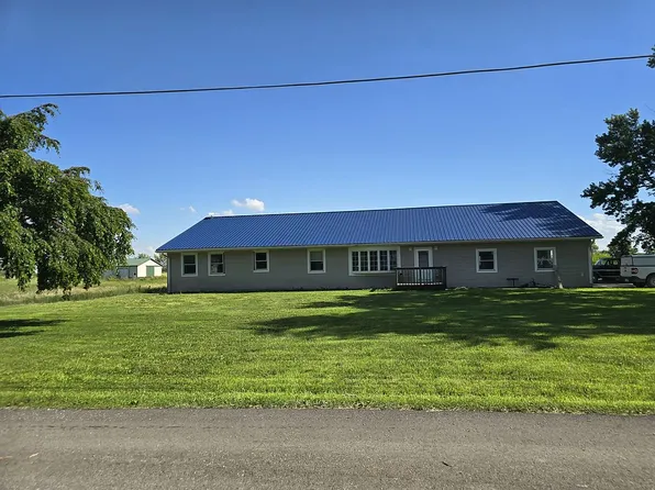 420 W Lincoln St, Russell, IA 50238