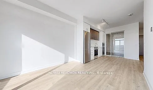 30 Upper Mall Way #A-1903 — Photo 6