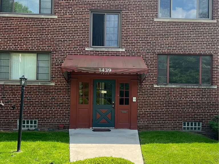 1439 S Telegraph Rd #10 — Photo 1