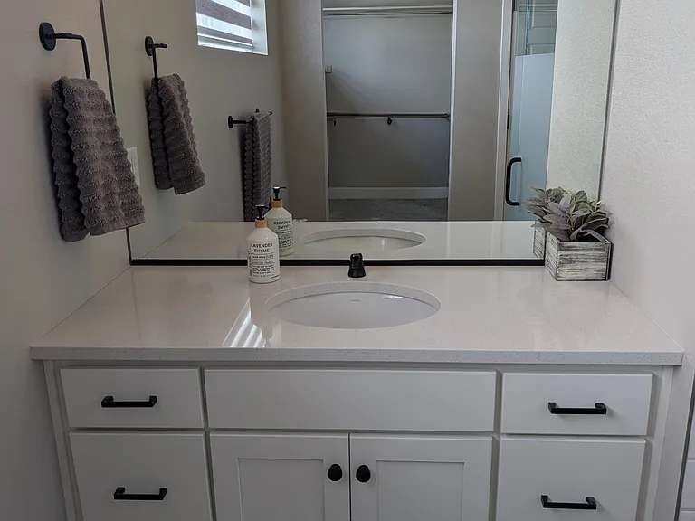 6356 N Emporia Ct — Photo 30
