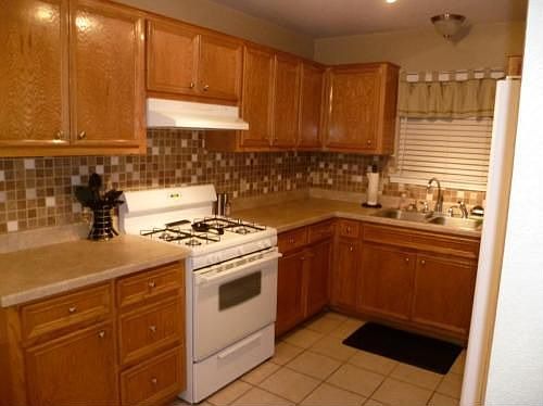 4th image of 1408 Somerset Dr