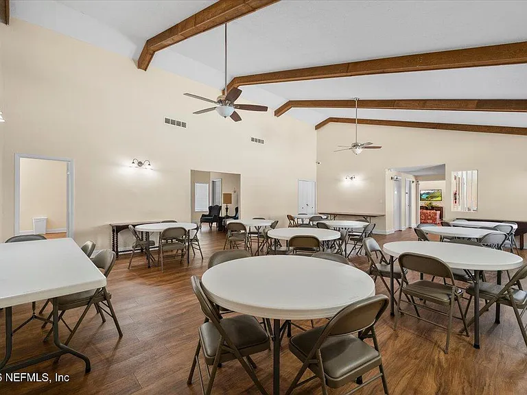 8140 Sutton Pl E — Photo 33