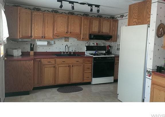 2nd image of 6745 White Ct
