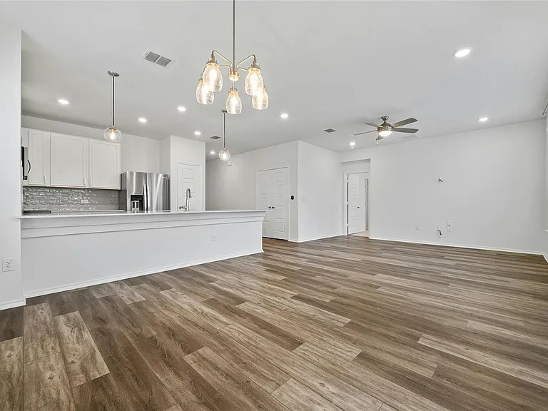 7712 Libretto Ln — Photo 6