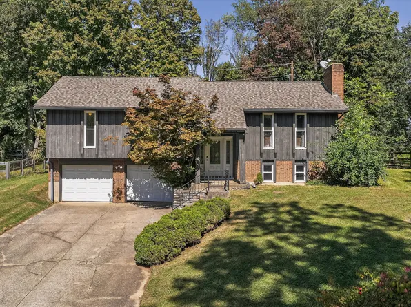 1880 Hidden Springs Ct, Burlington, KY 41005