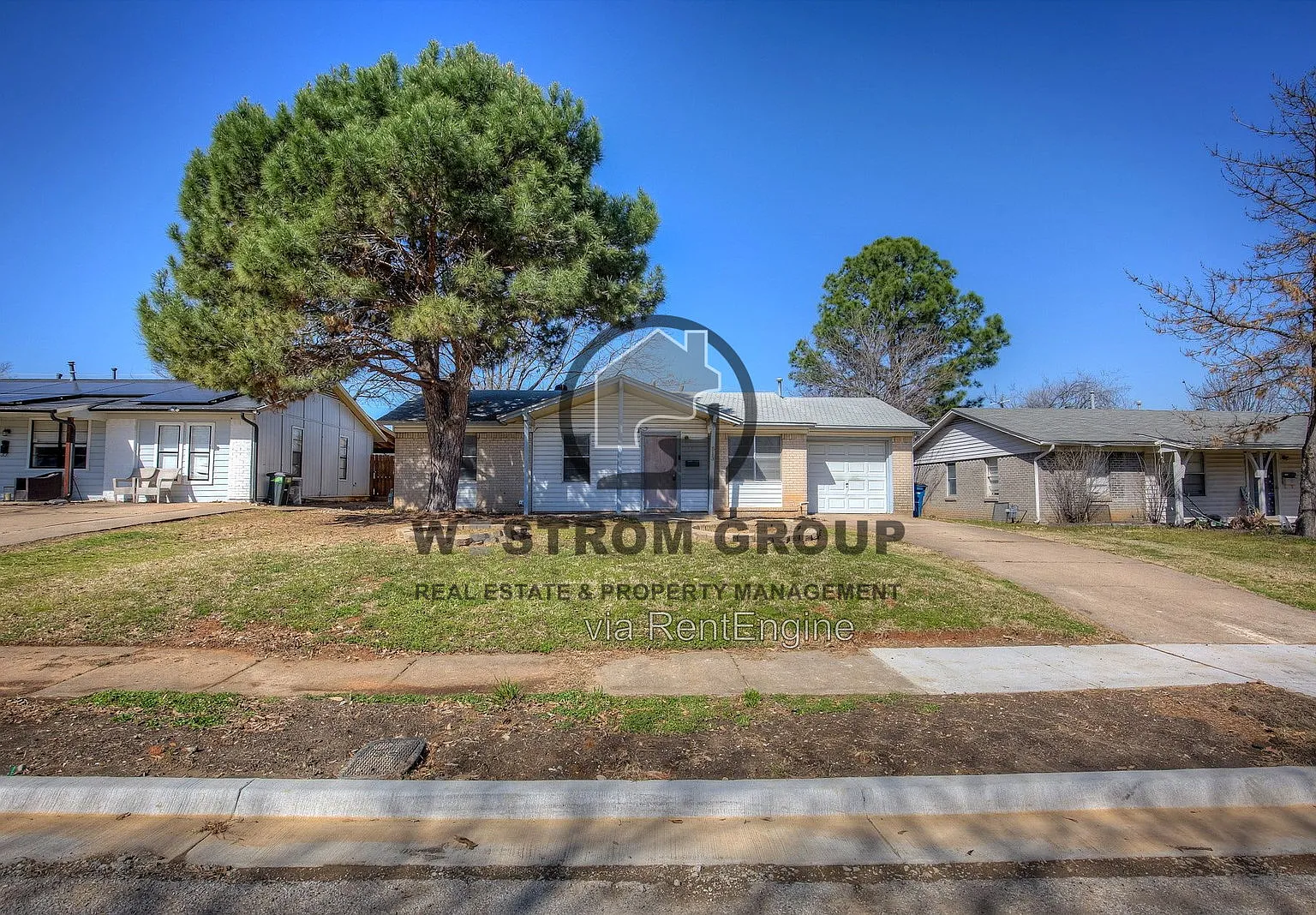 3 bed, 1.0 bath, 999 sqft, $1,695 — Photo 1