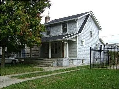 624 S Warren Ave photo 1