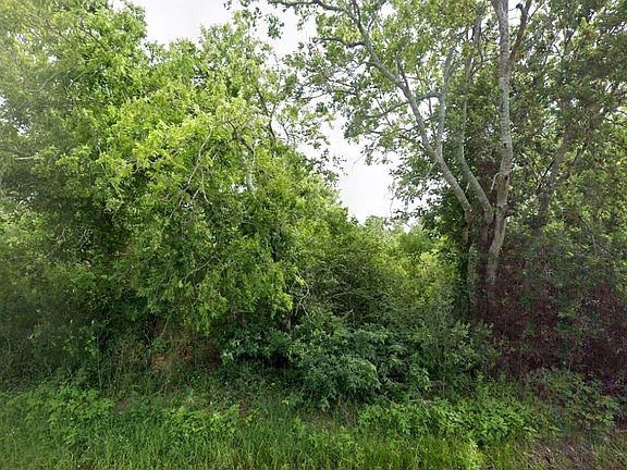 3rd image of 7550 Hacker Rd