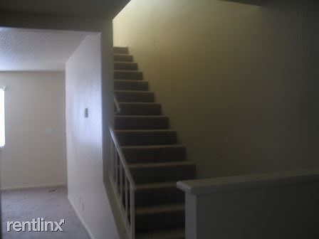 3rd image of 1613 Cordoba Ln