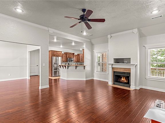 3rd image of 6609 W Cambridge Ave