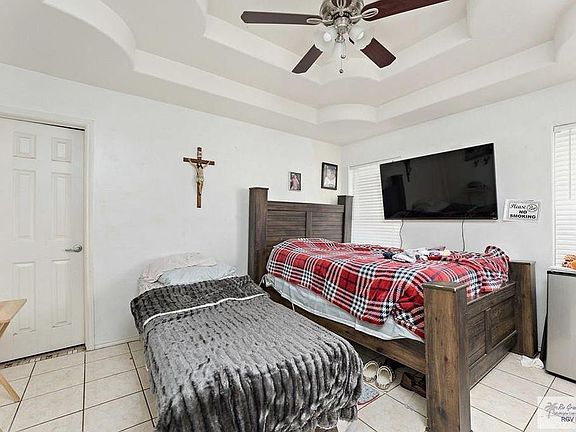 4th image of 1201 Janet Ln