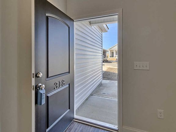4th image of 330 Silver Anchor Dr