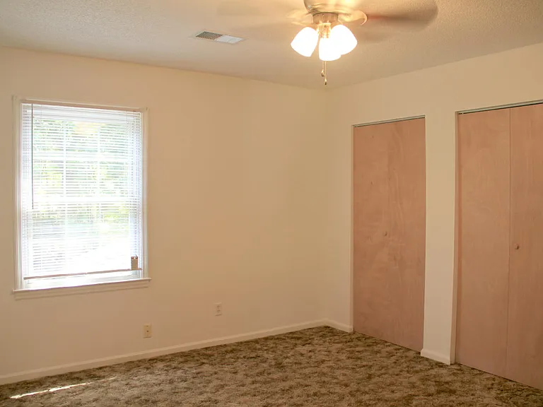 110 Roberta Dr #B — Photo 9