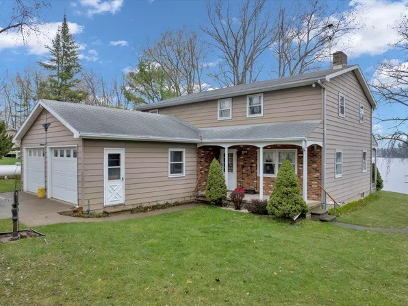 288 Lakeview Dr, Hale, MI 48739