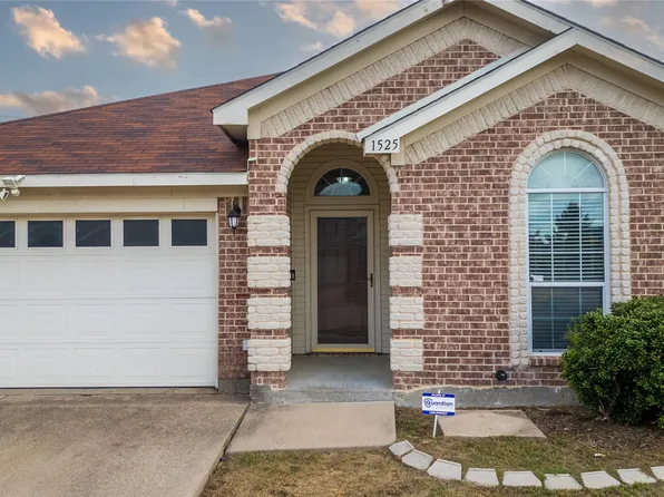 1525 Sanibel Ln, Arlington, TX 76018