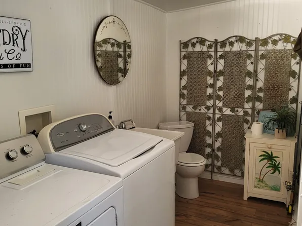 22032 N River Dr, Granite Falls, WA 98252