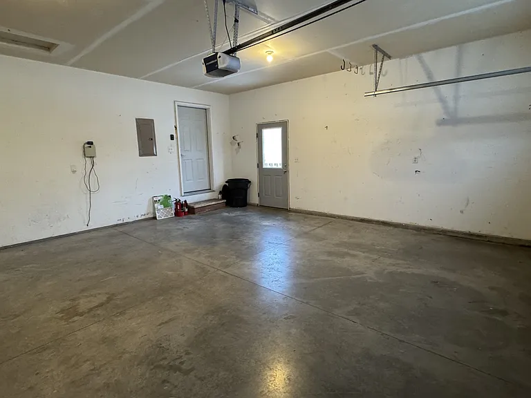3003 Oliver St — Photo 23
