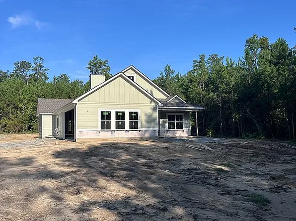 1836 Lee Road 239, Smiths Station, AL 36877