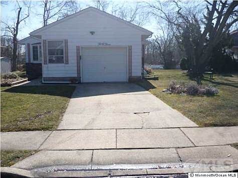 2nd image of 33 Columbine Cir