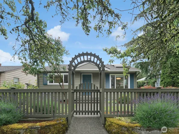 8410 9th Avenue SW, Seattle, WA 98106