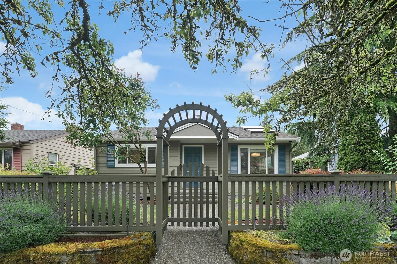 8410 9th Avenue SW photo 1