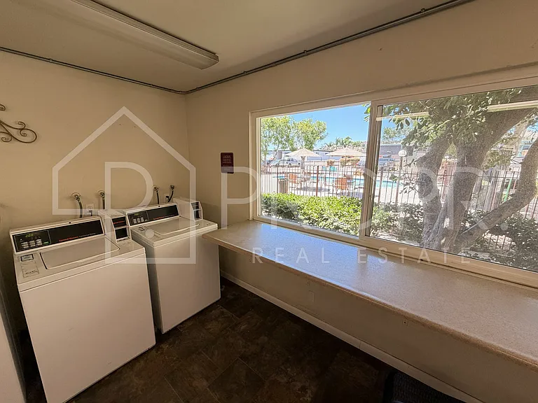 3240 Olive St — Photo 4