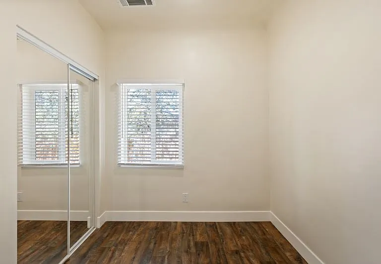 10 Prater Way — Photo 15