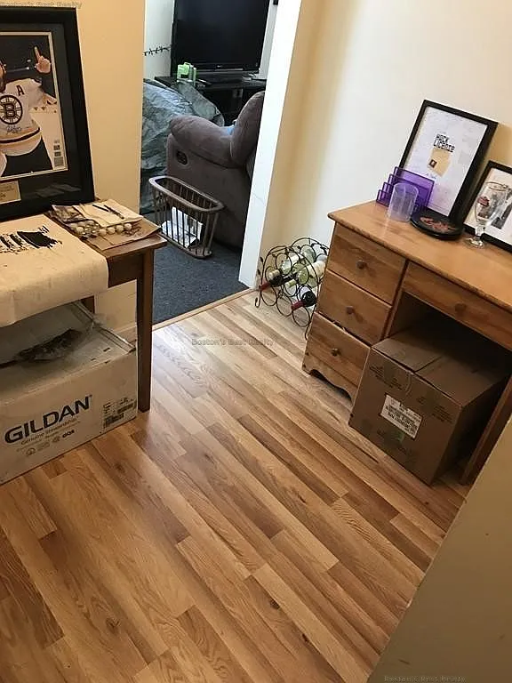 1 bed, 558 sqft, $2,100 — Photo 2