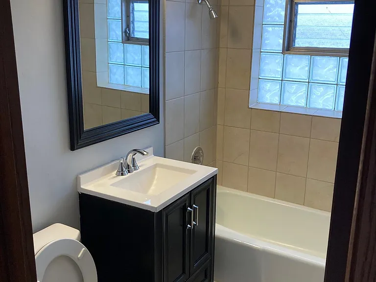 897 Graceland Ave #3W — Photo 7