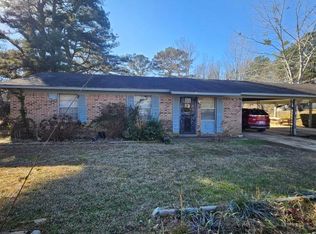 31 Sanford Rd, Courtland, MS 38620