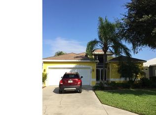722 Crossfield Cir, Naples, FL 34104